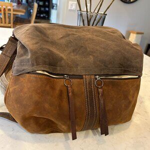 The Original City Safari Medium Bag by Rough and Tumble